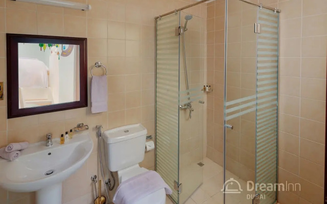 The Palm Jumeirah Villas - Frond O