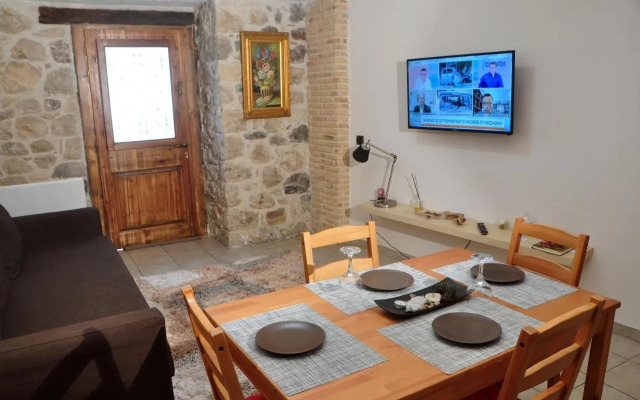 Limni Stone Apartments