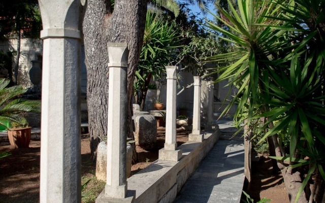 Villa Nada - Unique and Artistic