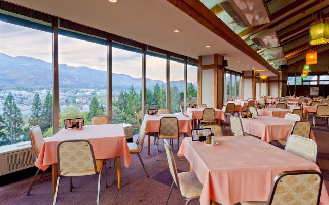 Hakuba Highland Hotel