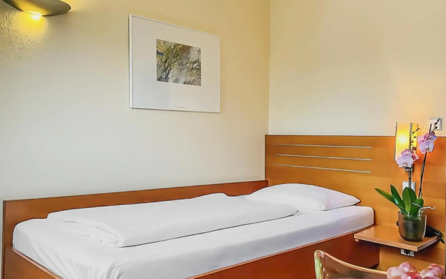 PLAZA INN Rieker Stuttgart Hauptbahnhof