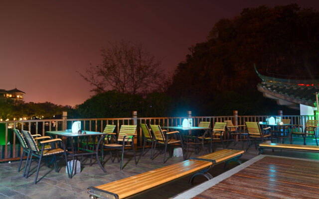 Guilin Elephant Trunk Hill Hotel