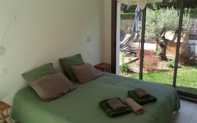 Villa- Vaux sur mer -200 m plage Nauzan - Piscine