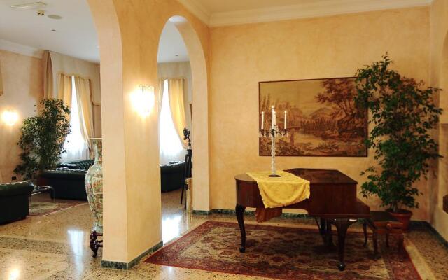 Rechigi Park Hotel