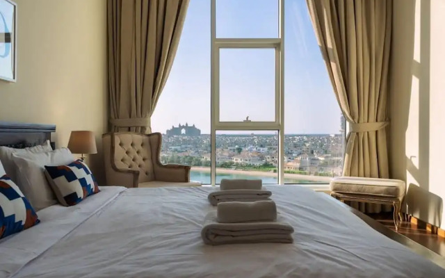 Breathtaking Views, Relaxing Apt @ The Palm