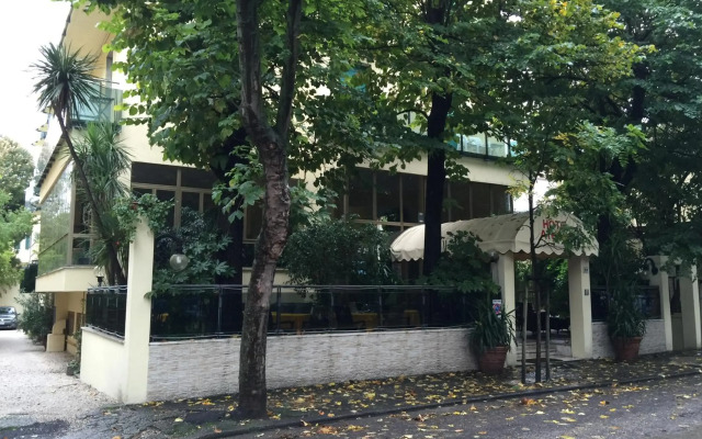 Hotel Athena