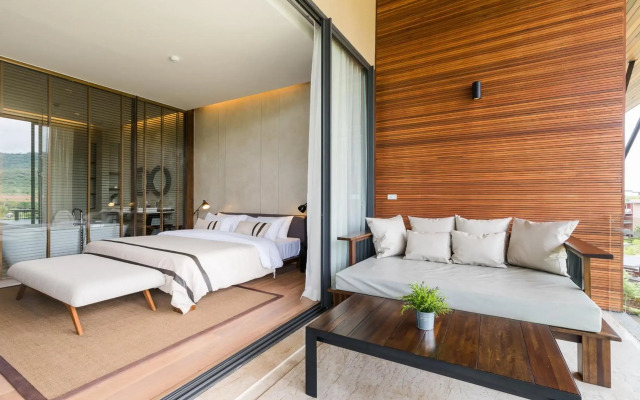 Atta Lakeside Resort Suite