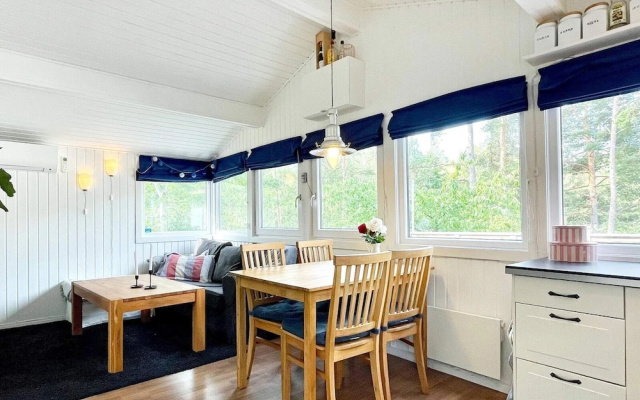 6 Person Holiday Home in Monsteras
