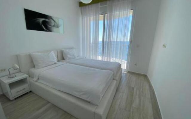 Nautilus Apartments
