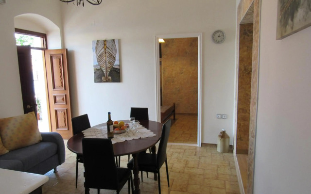 Pitini Sevasti house