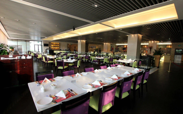 voco Guangzhou Shifu by IHG