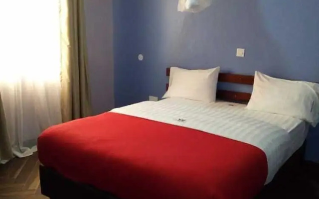 Naivasha Gate Hotel