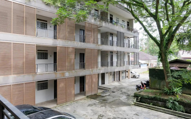 OYO 90027 Ulin Guesthouse — 2-star hotel in Samarinda