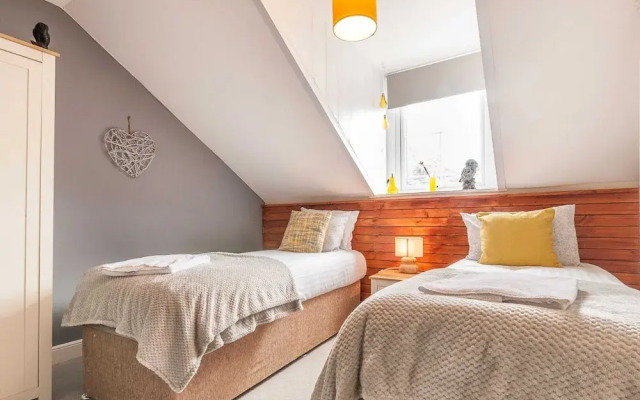 Posh Holiday Home in Plymouth near Royal William Yard