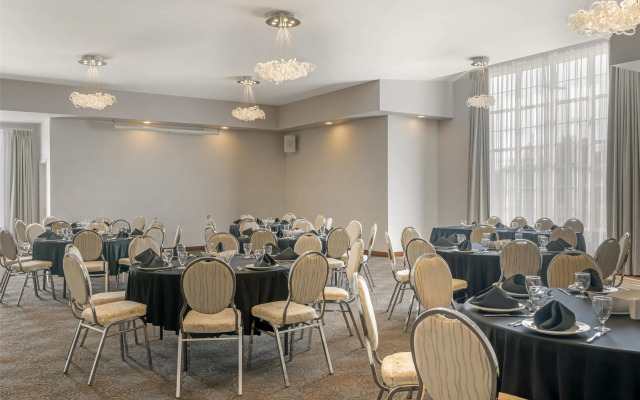 Best Western Plus Woodstock Hotel & Conference Centre