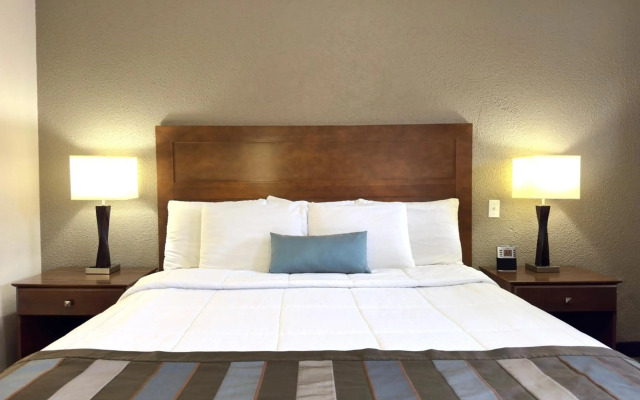 Super 8 by Wyndham Greensburg