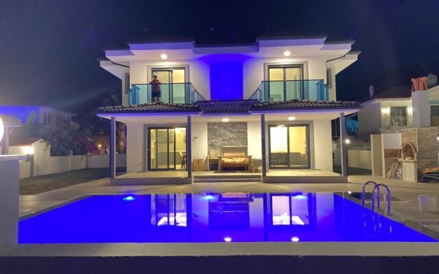 Immaculate 4-bed Villa in Dalyan