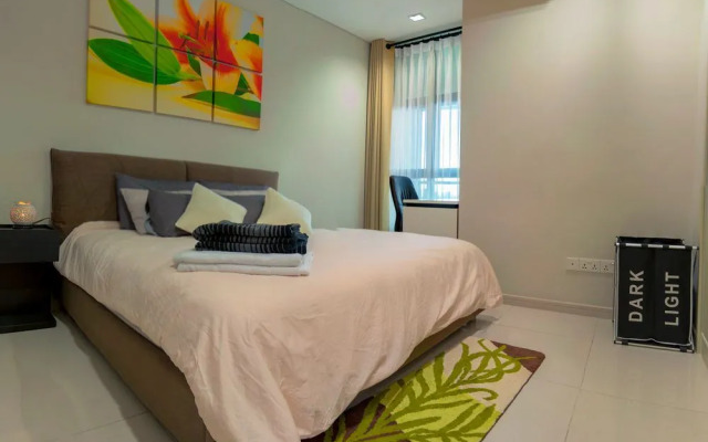 Saigon City View Apartment & Pool