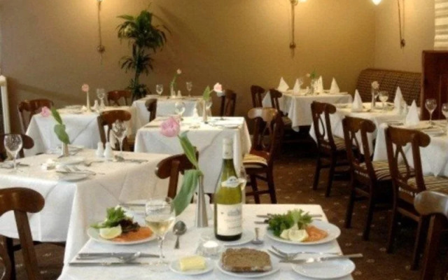 Killarney Court Hotel