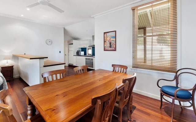 Caves House Hotel Yallingup