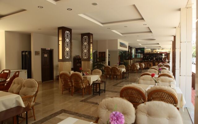 Saray Apart Hotel