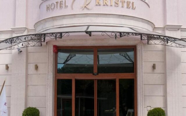 Purple Star Apartments