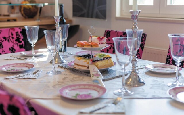 Beautiful Home in Zrnovnica With Wifi and 3 Bedrooms