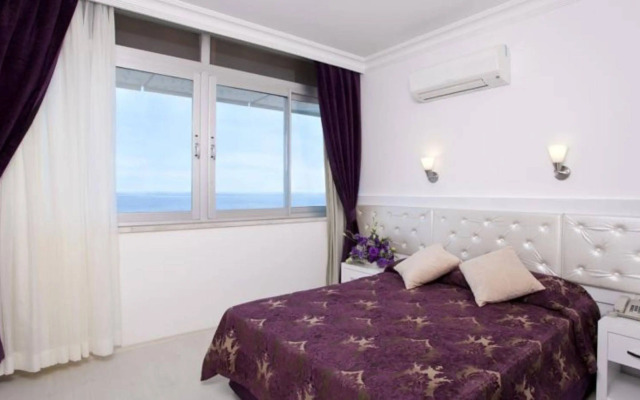 Azak Beach Hotel