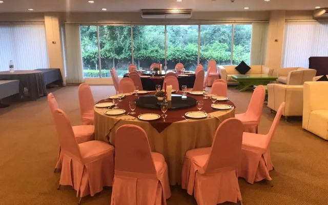 James Mandarin Khaoyai