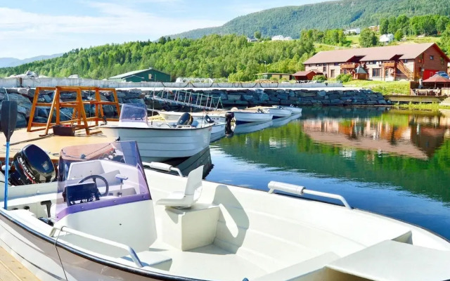6 Person Holiday Home in Eidsvag