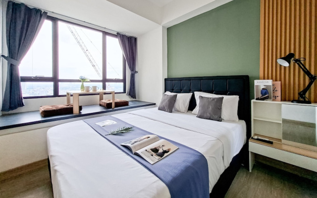 Studio Near Binus @Alam Sutera At Collins Boulevard Apartment