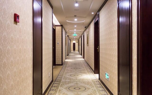Vienna Hotel Shanghai Puong Jinqiao Park