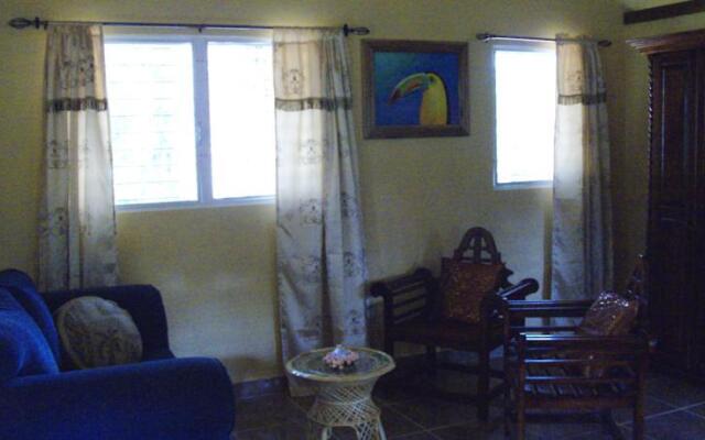 Inn the Bush Eco-Jungle Lodge
