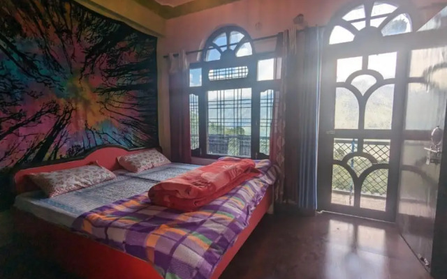 Goroomgo Mount Kailash Homestay Munsyari