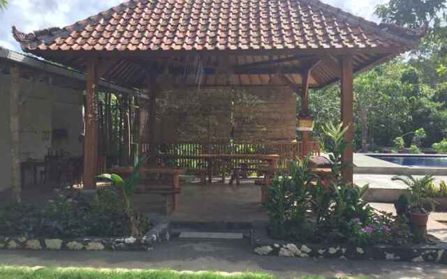 100 Percent Balangan Guesthouse