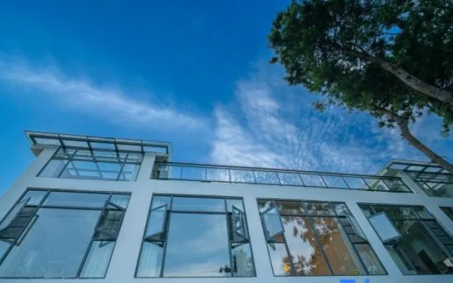 Yuelanshan Zijin Holiday Homestay (Zhangjiajie National Forest Park Branch)