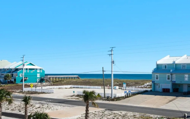 Pelican Point 2 Bedroom Townhouse by RedAwning