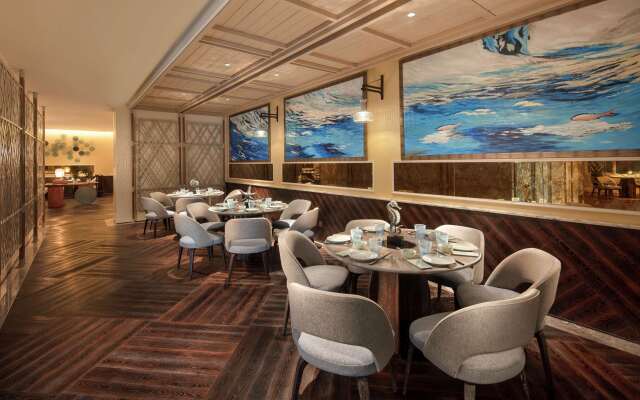 Hilton Dalian Golden Pebble Beach Resort