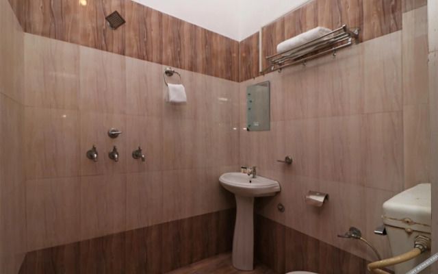 OYO 13626 hillway Guest house