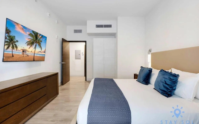 2BR Apartment With Rooftop Pool
