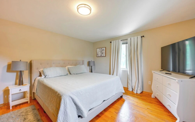 Family-friendly Yakima Escape w/ Yard & Pool!