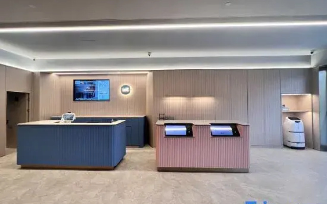 HanTing Hotel (Zhenjiang Dagang New District Xingfu Plaza)
