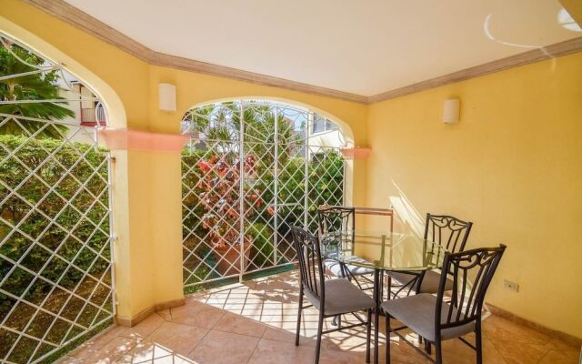 Modern 2-bed Apt Near Beach In St. Lawrence Gap 2 Bedroom Apts by Bluescape