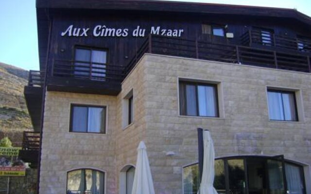 Aux Cimes Du Mzaar