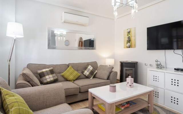 Nice holiday home in Lo Crispin near Ciudad Quesada with shared pool