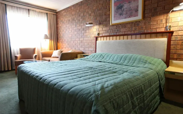 Countryman Motor Inn