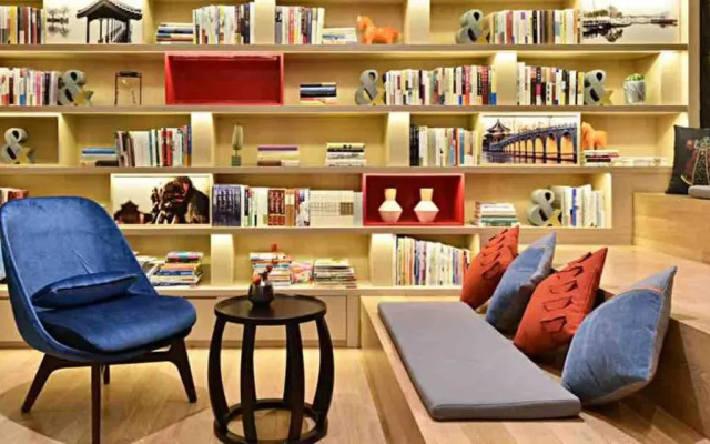 Sanjiang Business Hotel