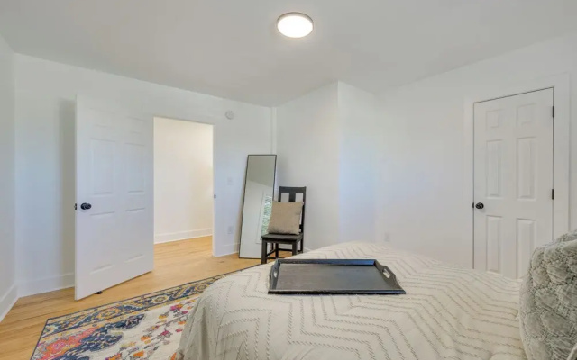 Modern Milledgeville Getaway: Walk to Downtown!