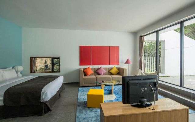 Commune By The Great Wall