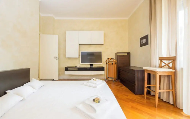 Spacious flat with Balcony